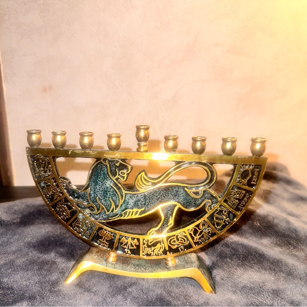 Menorah 7 Branches Brass Menorah Lion Of Judah